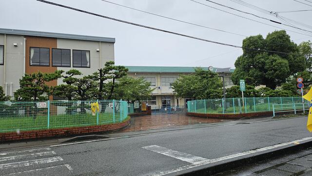 八代市立松高小学校 57m
