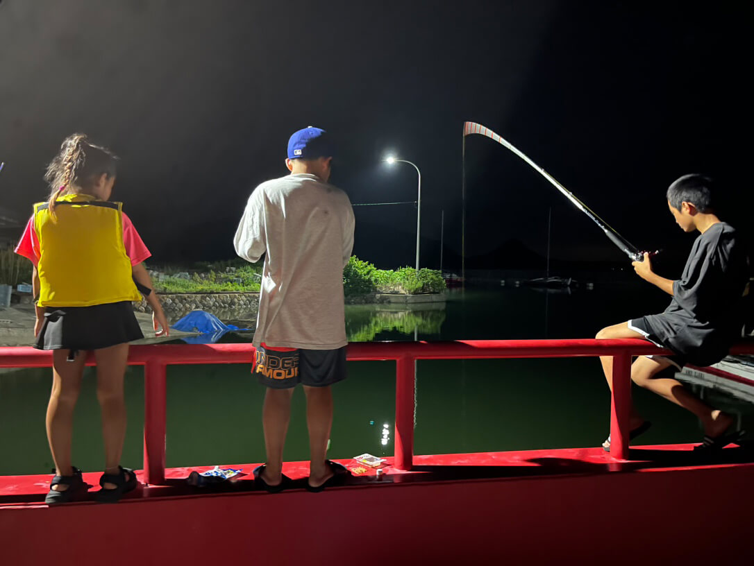 娘、甥と天草夜釣り