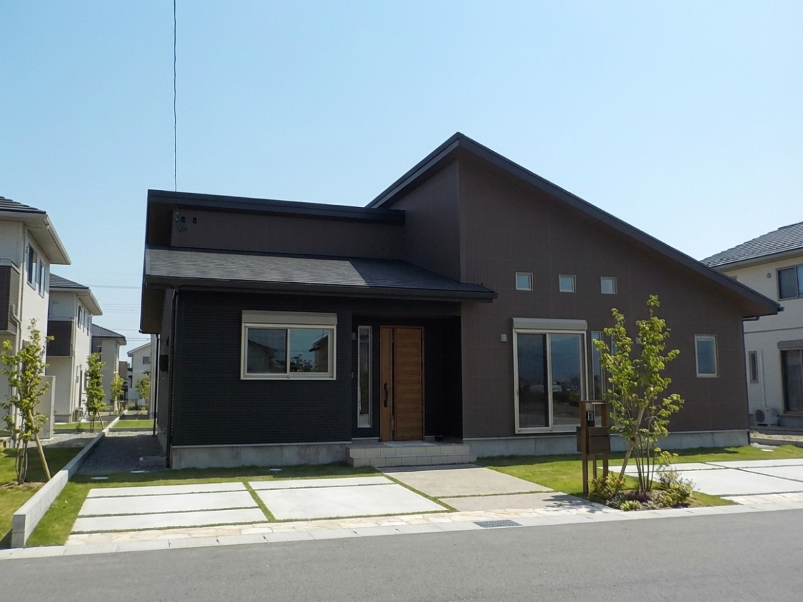 三世代がワンフロアで快適に暮らせる住まい